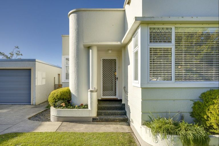 Photo of property in 708 Massey Street, Akina, Hastings, 4122