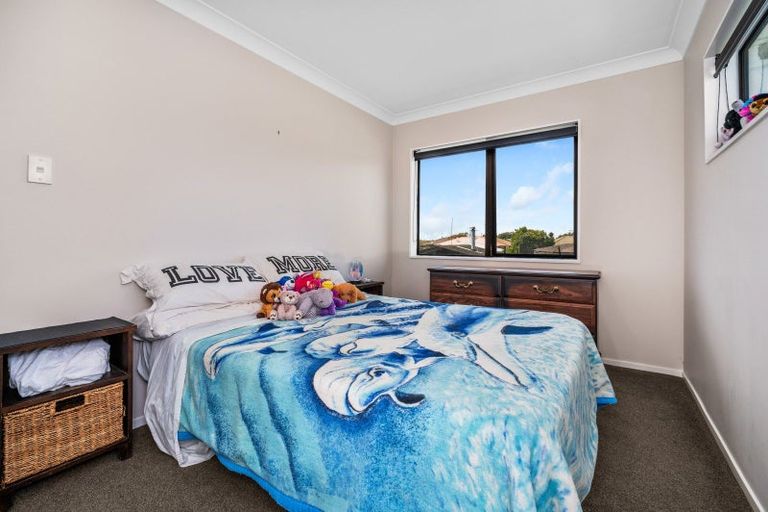 Photo of property in 3 Karepe Lane, Kumeu, 0810