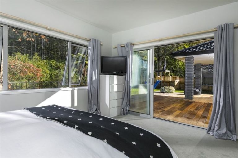 Photo of property in 48 Crabb Fields Lane, Riverhead, 0820