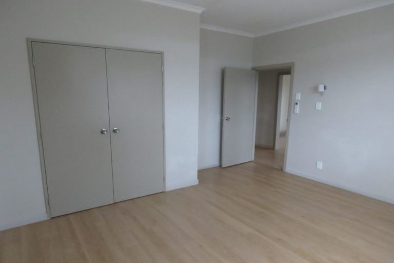 Photo of property in 53 Routley Drive, Glen Eden, Auckland, 0602