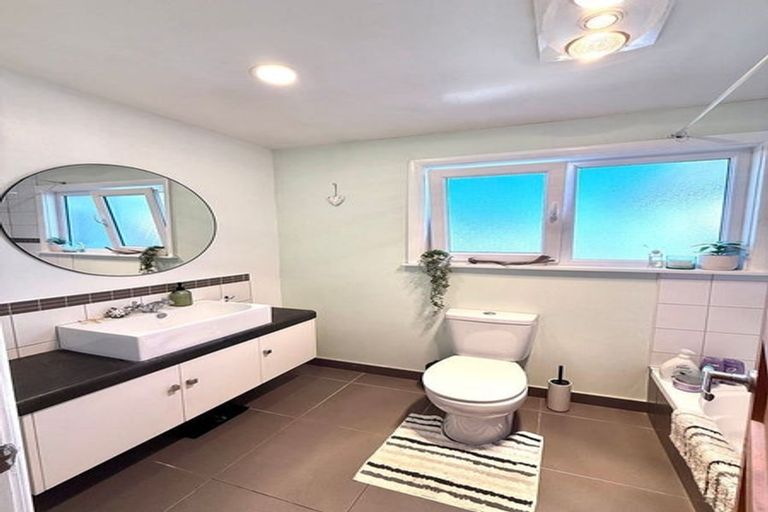 Photo of property in 52 Chaucer Street, Milton, 9220