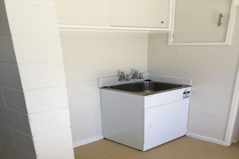 Photo of property in 19/4u Dr Taylor Terrace, Johnsonville, Wellington, 6037