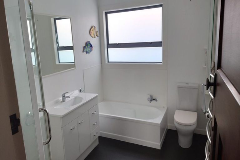 Photo of property in 288 The Parade, Island Bay, Wellington, 6023