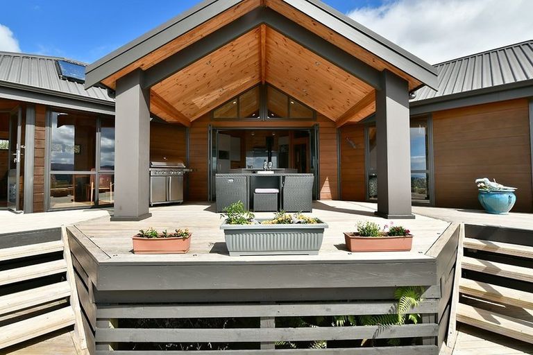 Photo of property in 4 Kanuka Road, Sandspit, Warkworth, 0982