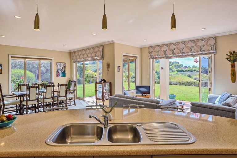 Photo of property in 122 Kent Terrace, Taradale, Napier, 4112