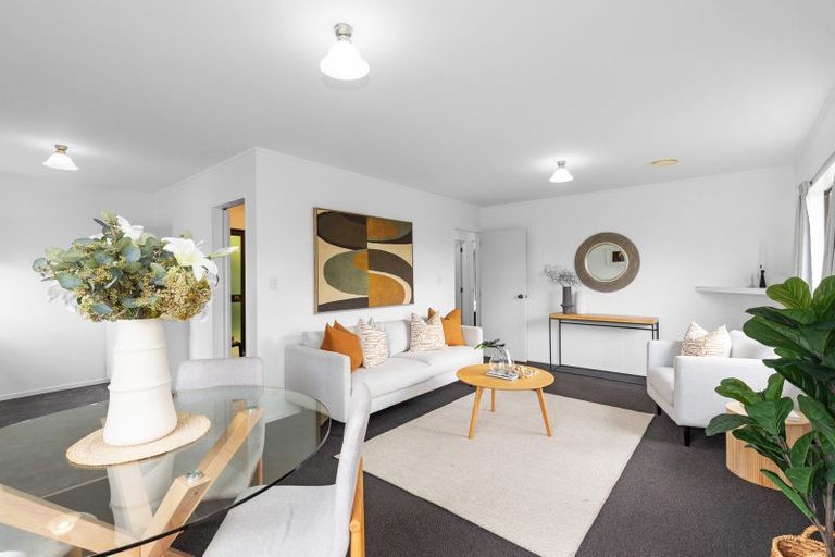 Photo of property in 4 Grainger Road, Te Atatu South, Auckland, 0610