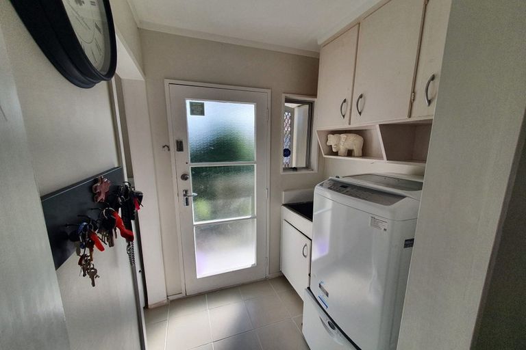 Photo of property in 1/133 Hutchinson Avenue, New Lynn, Auckland, 0600