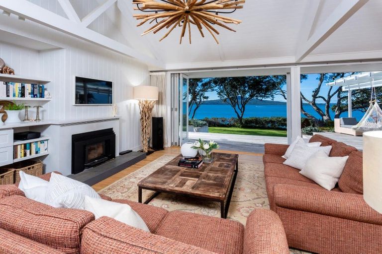 Photo of property in 24 Hamana Street, Narrow Neck, Auckland, 0622