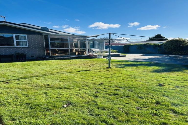 Photo of property in 91 Warren Crescent, Hillmorton, Christchurch, 8025