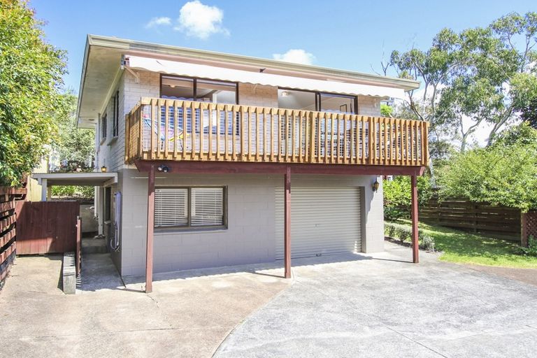 Photo of property in 2/107 Golf Road, New Lynn, Auckland, 0600
