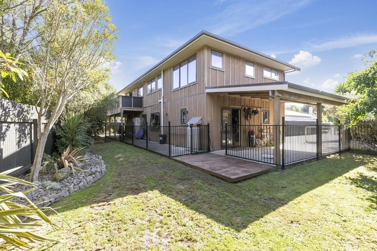 Photo of property in 23a Gibbs Crescent, Wainuiomata, Lower Hutt, 5014