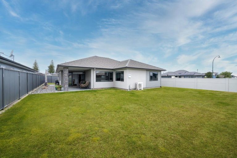 Photo of property in 25 Aparima Place, Awatoto, Napier, 4110