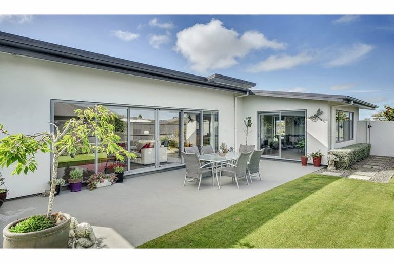 Photo of property in 27 Sovereign Boulevard, Kaiapoi, 7630