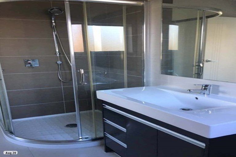 Photo of property in 76 Laurel Oak Drive, Schnapper Rock, Auckland, 0632