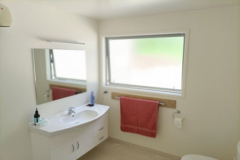 Photo of property in 35 Wastney Terrace, Marybank, Nelson, 7010