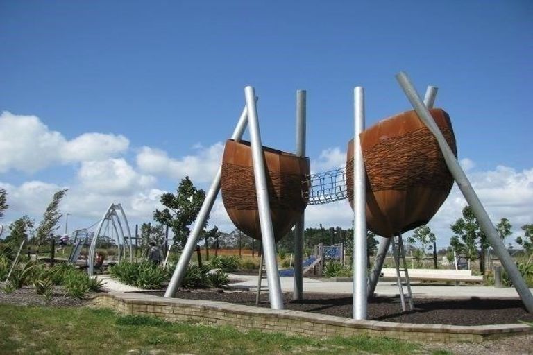 Photo of property in 16 Kano Way, Hobsonville, Auckland, 0616