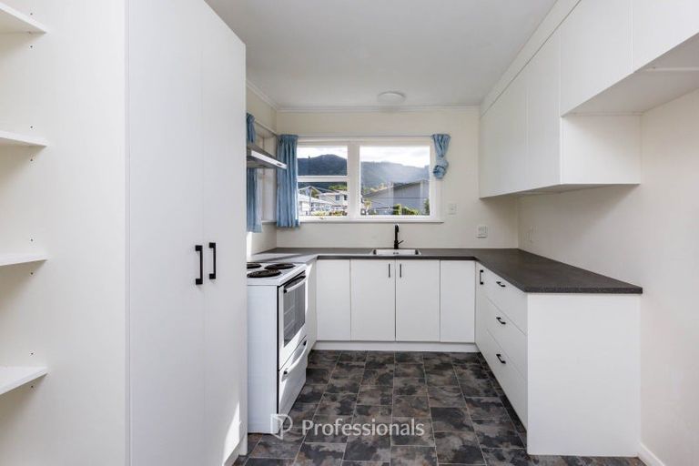 Photo of property in 61 Kashmir Avenue, Clouston Park, Upper Hutt, 5018