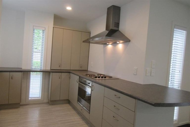 Photo of property in 10 Champion Street, Edgeware, Christchurch, 8013