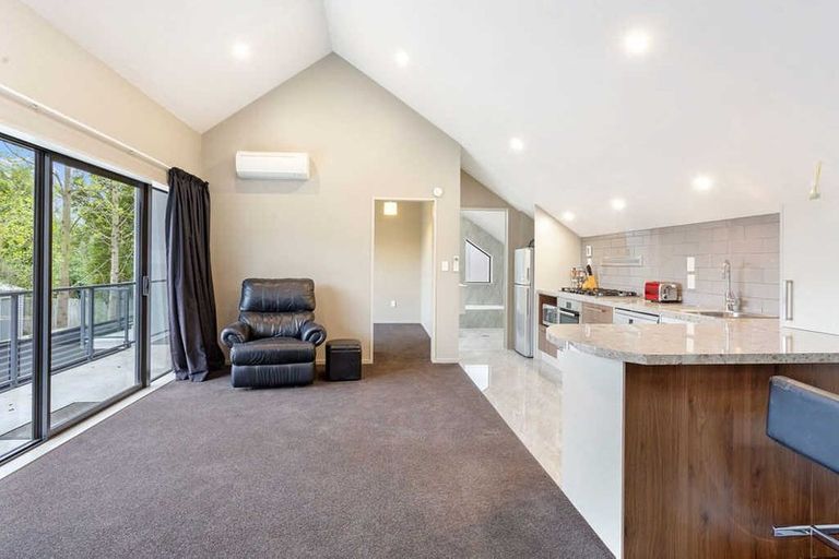 Photo of property in 2/164 Fitzgerald Avenue, Christchurch Central, Christchurch, 8011