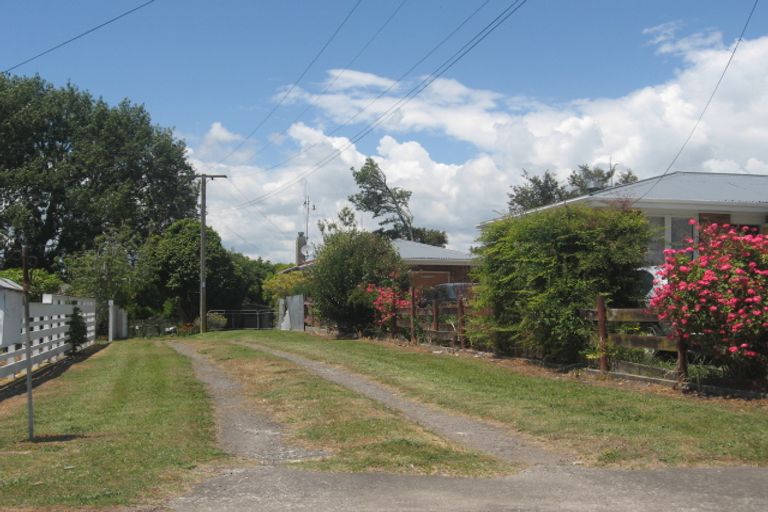 Photo of property in 6 Lee Street, Te Puke, 3119
