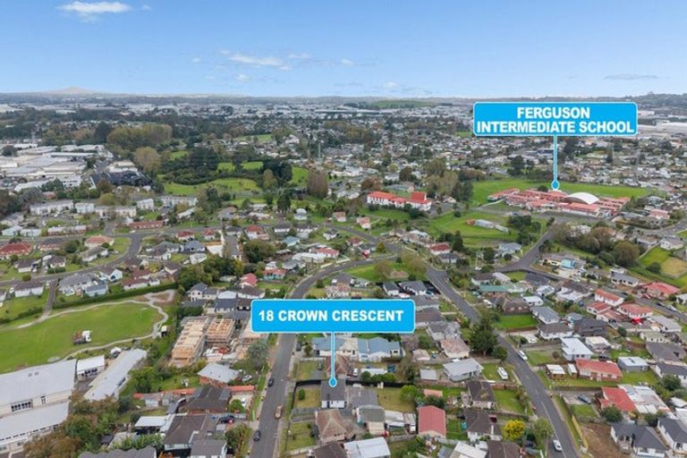 Photo of property in 18 Crown Crescent, Otara, Auckland, 2023