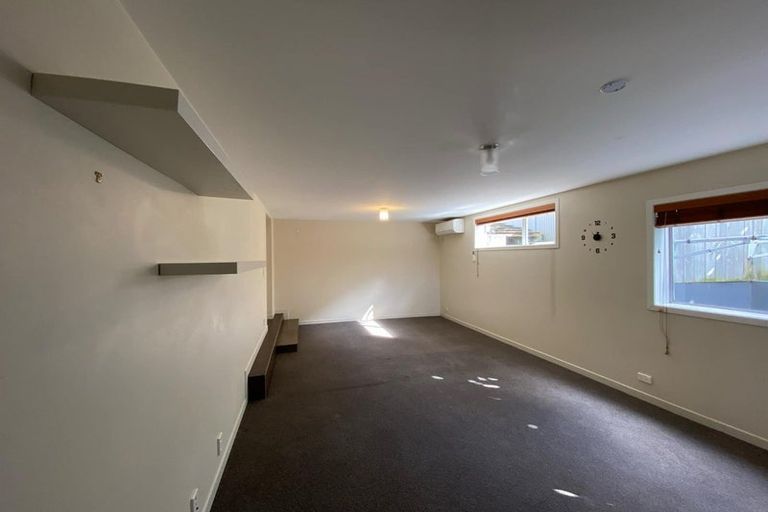 Photo of property in 1/14 Corunna Road, Milford, Auckland, 0620
