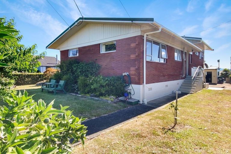 Photo of property in 50 Kokich Crescent, Onerahi, Whangarei, 0110
