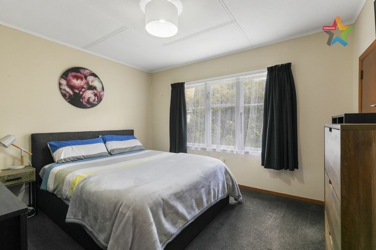 Photo of property in 32 Karaka Street, Wainuiomata, Lower Hutt, 5014