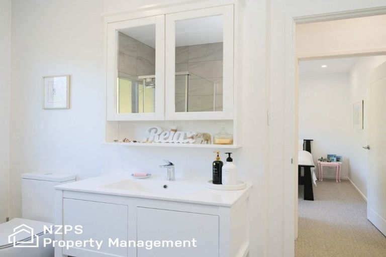 Photo of property in 34 Seaview Terrace, Kew, Dunedin, 9012