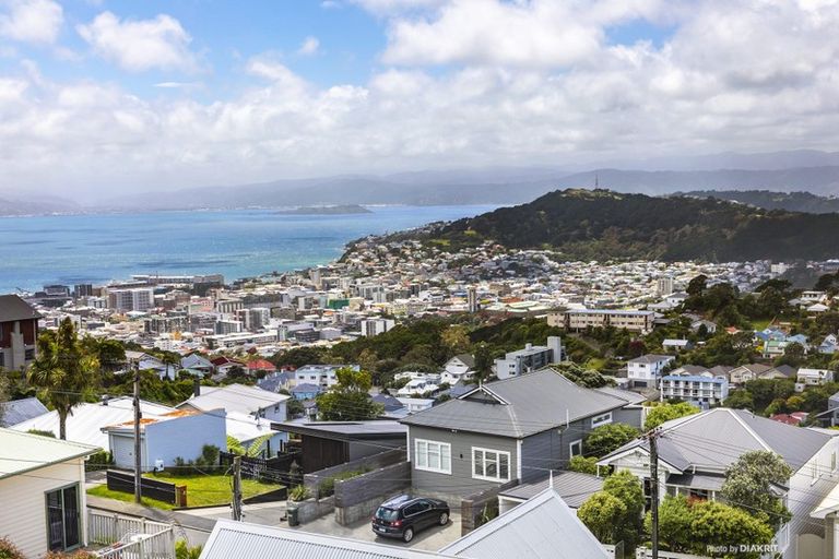 Photo of property in 58 Mitchell Street, Brooklyn, Wellington, 6021