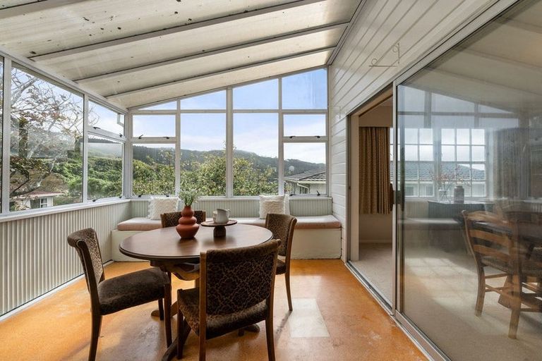 Photo of property in 71 Oriel Avenue, Tawa, Wellington, 5028
