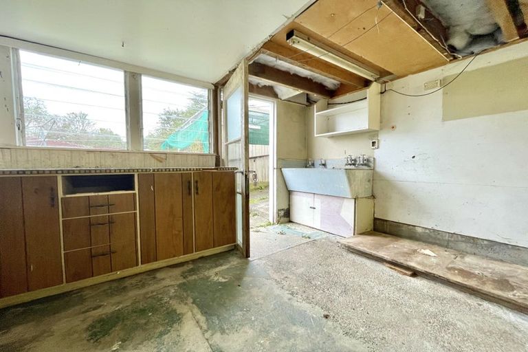 Photo of property in 20 Madison Place, Forrest Hill, Auckland, 0620