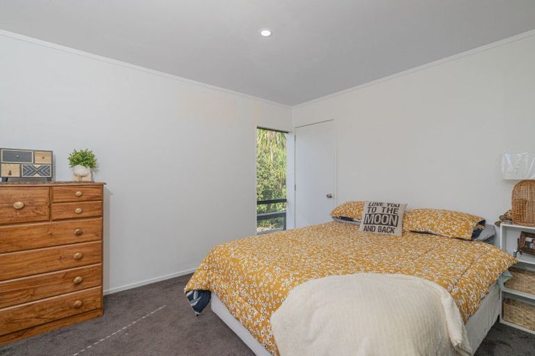 Photo of property in 10 Impala Place, Whitianga, 3510