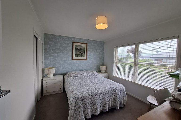 Photo of property in 3/33 Northumberland Avenue, Belmont, Auckland, 0622