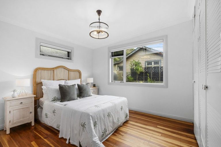 Photo of property in 1087 Makara Road, Makara Beach, Karori, 6972