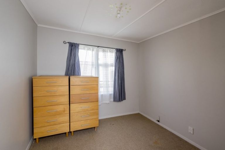 Photo of property in 9 Gardener Street, Levin, 5510