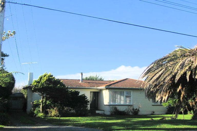 Photo of property in 41 Martin Road, Paraparaumu Beach, Paraparaumu, 5032