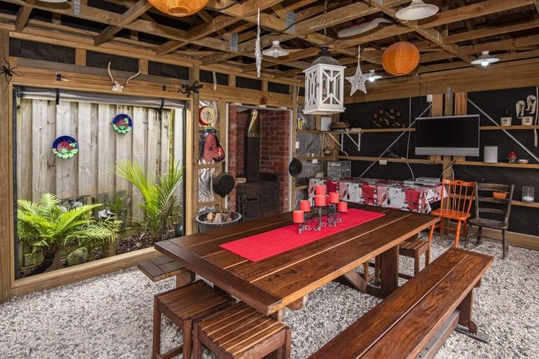 Photo of property in 25 Harbour View Road, Onerahi, Whangarei, 0110