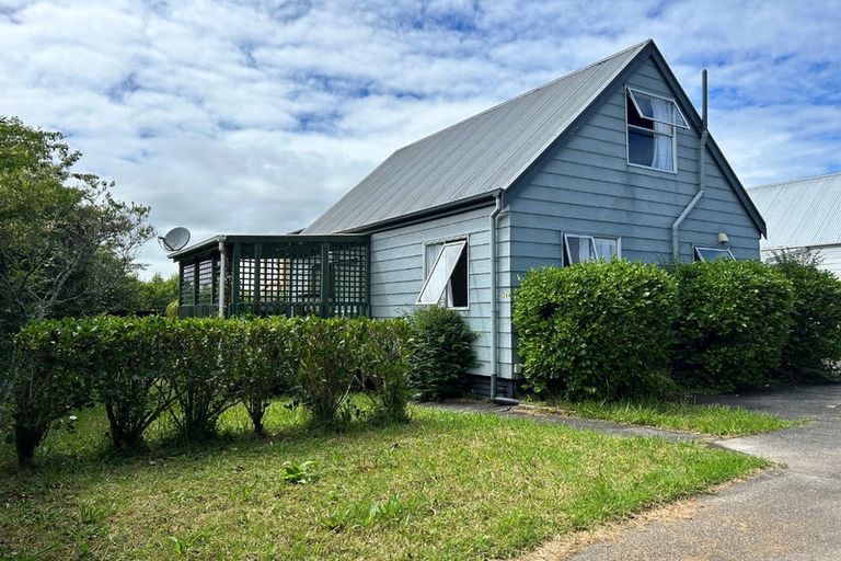 Photo of property in 36 Rimu Street, New Lynn, Auckland, 0600