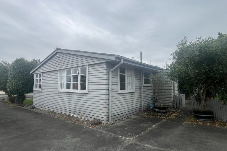 Photo of property in 6 Radnor Place, Highbury, Palmerston North, 4412