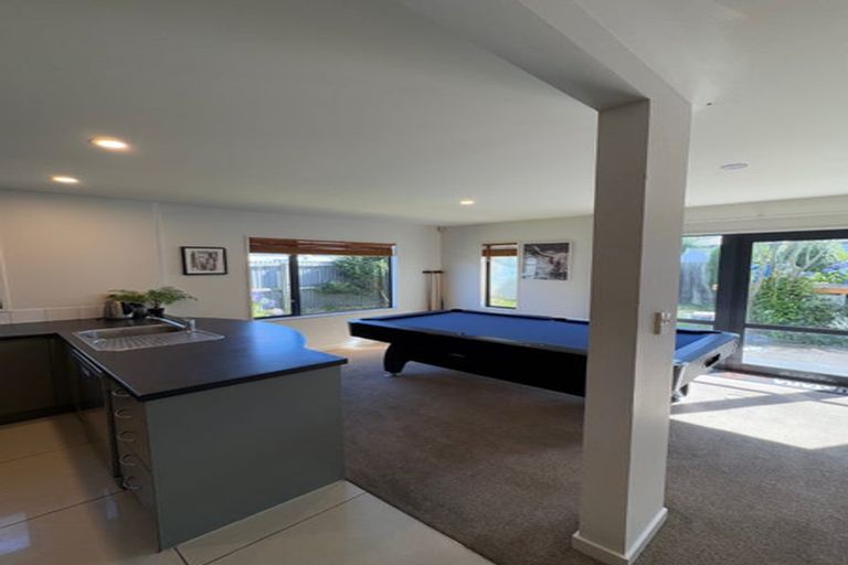 Photo of property in 72 Wharenui Road, Upper Riccarton, Christchurch, 8041