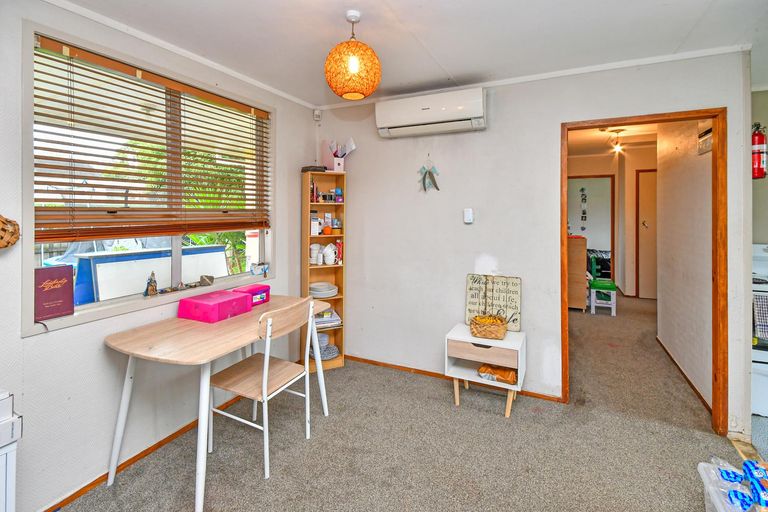Photo of property in 91 Arimu Road, Papakura, 2110