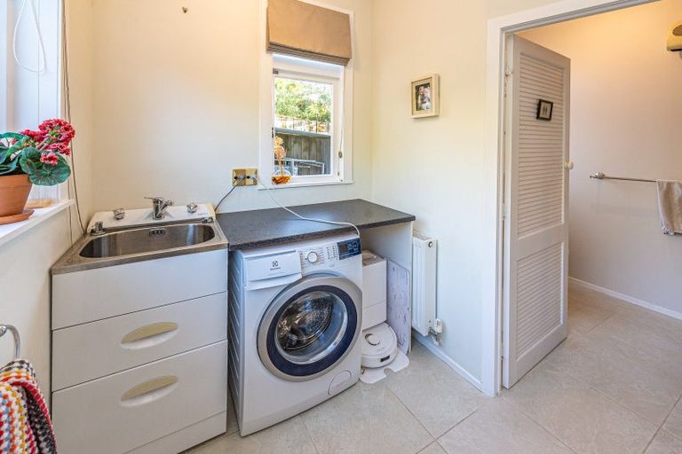 Photo of property in 12 Brassey Road, Saint Johns Hill, Whanganui, 4500