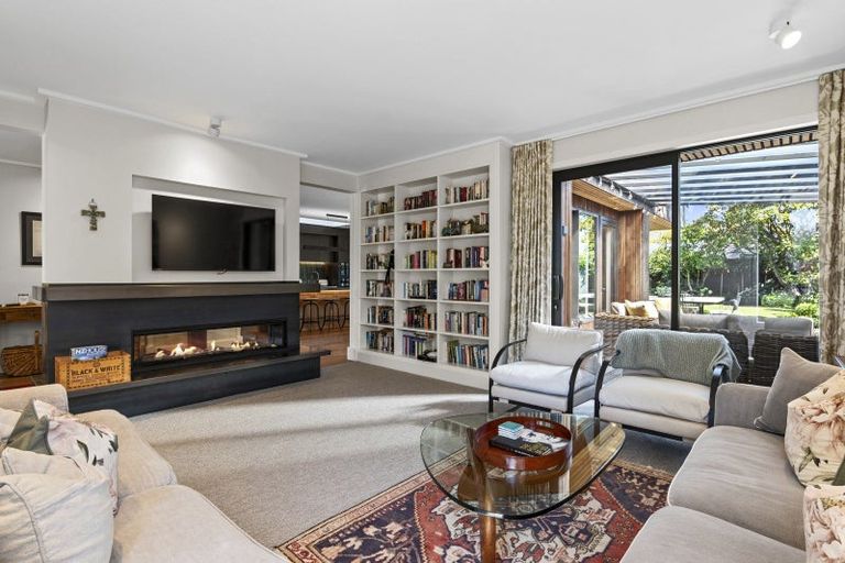 Photo of property in 5 Waiwetu Street, Fendalton, Christchurch, 8052