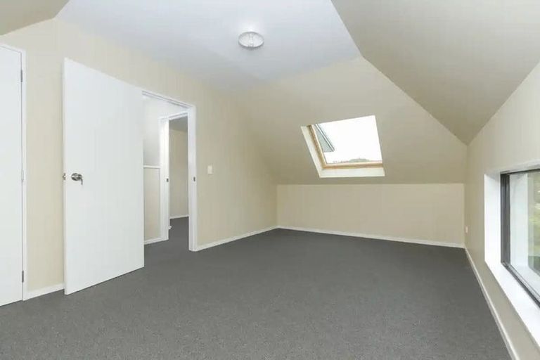 Photo of property in 50u2 Helena Road, Hillcrest, Hamilton, 3216