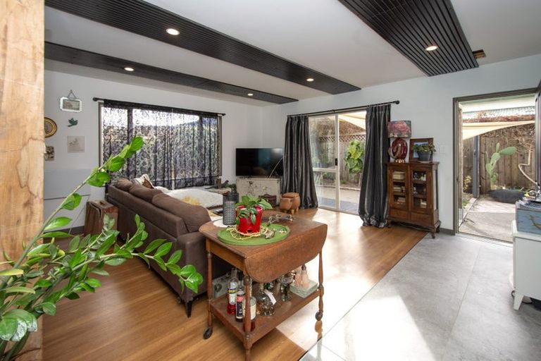 Photo of property in 2/44 Shakespeare Road, Waltham, Christchurch, 8023