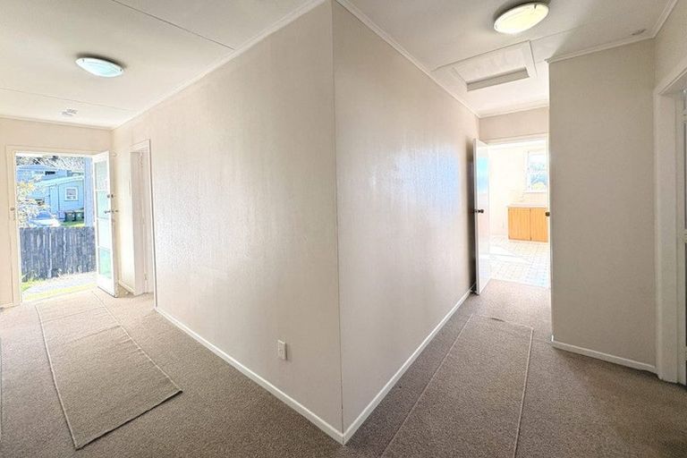 Photo of property in 1 Holmes Grove, Naenae, Lower Hutt, 5011