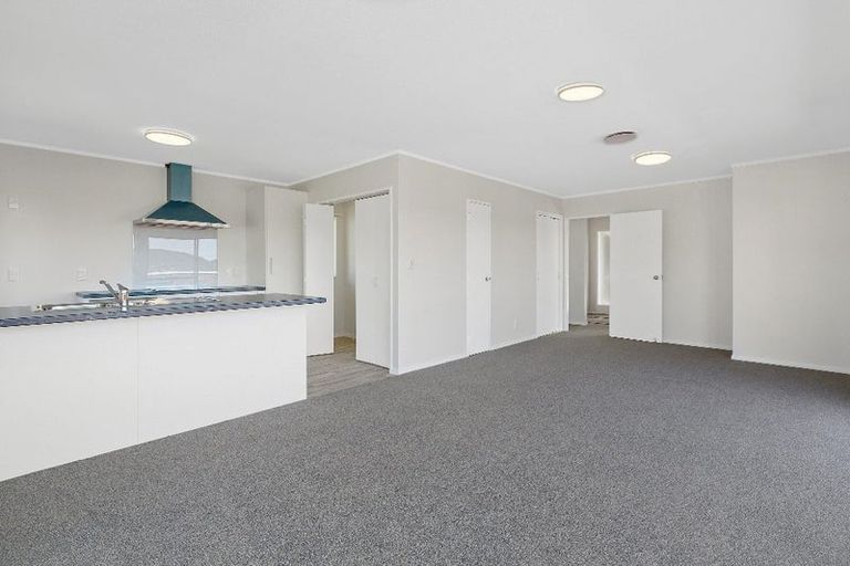 Photo of property in 24 Cathie Place, Karori, Wellington, 6012