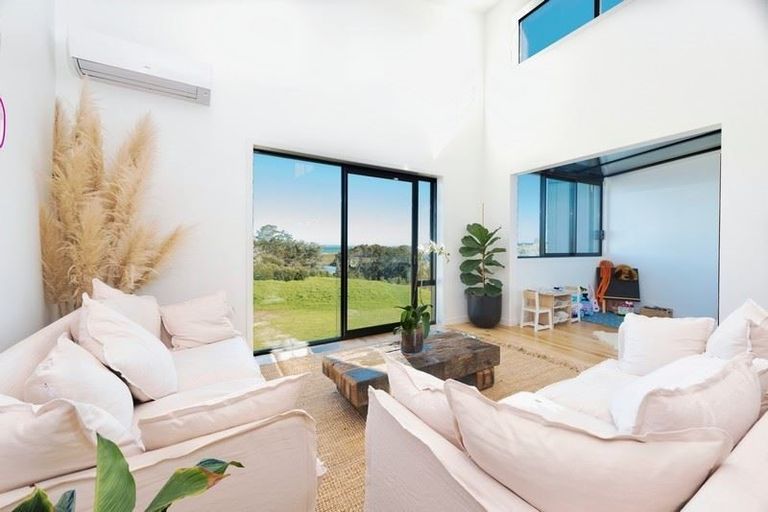 Photo of property in 16 Catalina Drive, Hobsonville, Auckland, 0616