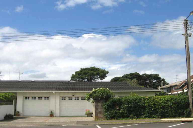 Photo of property in 1/37 Craig Road, Milford, Auckland, 0620
